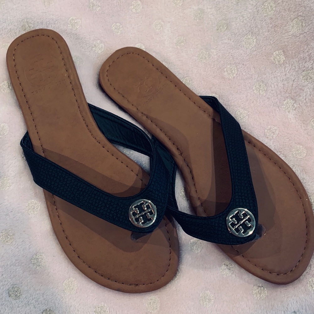 NEW Tory Burch flip flops!😍